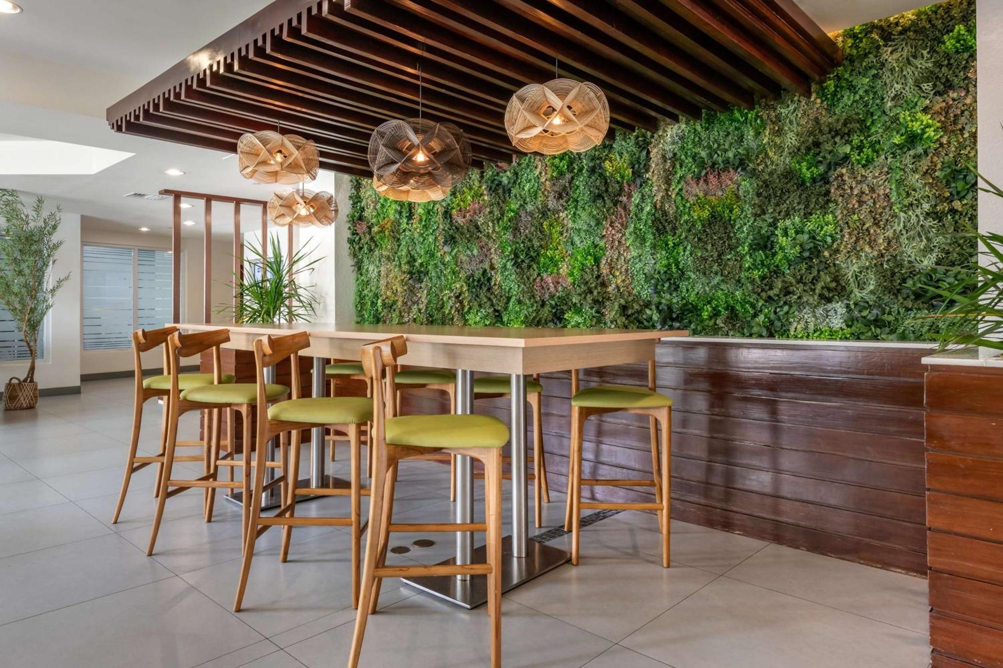 Condado Palm Inn San Juan, Tapestry Collection By Hilton Экстерьер фото